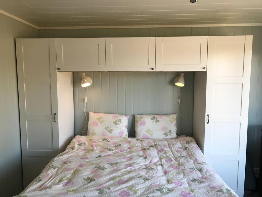 Hytte Ved Sjoen Napp Exterior photo