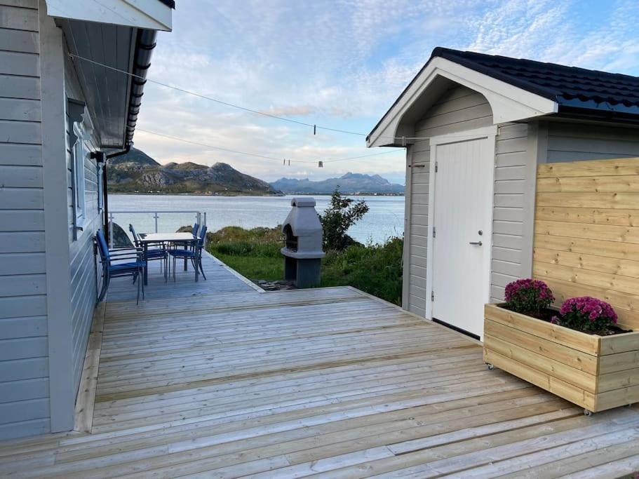 Hytte Ved Sjoen Napp Exterior photo