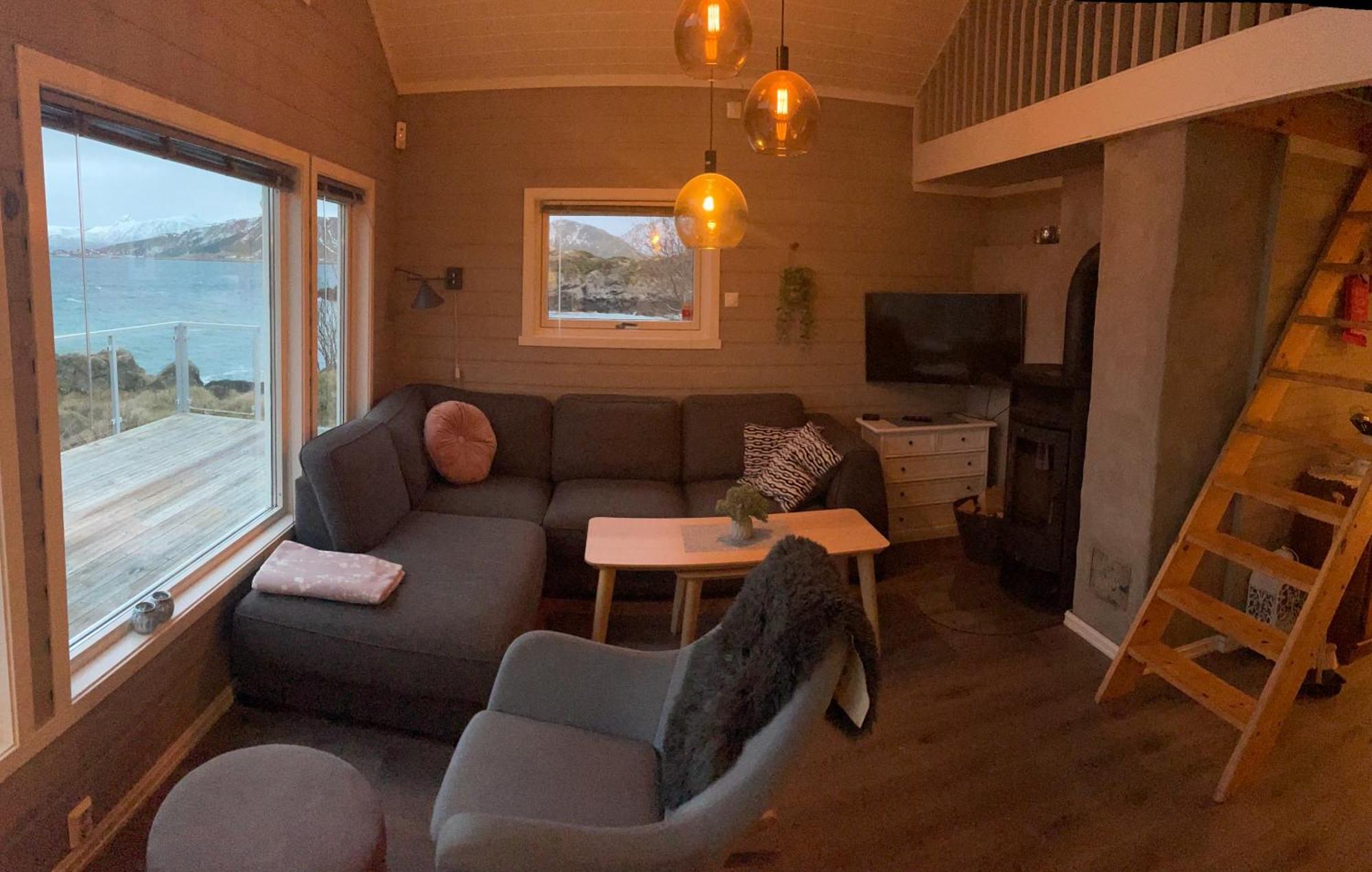 Hytte Ved Sjoen Napp Exterior photo